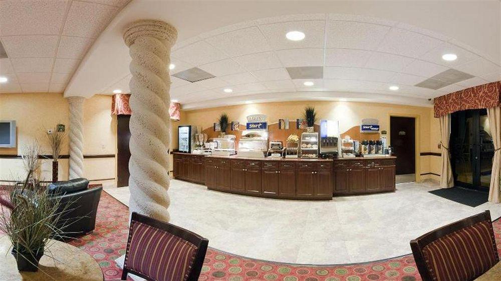 Holiday Inn Express Hotel & Suites Clewiston By Ihg Exterior foto