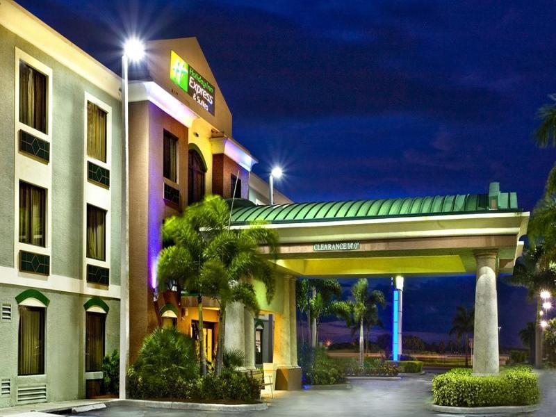 Holiday Inn Express Hotel & Suites Clewiston By Ihg Exterior foto